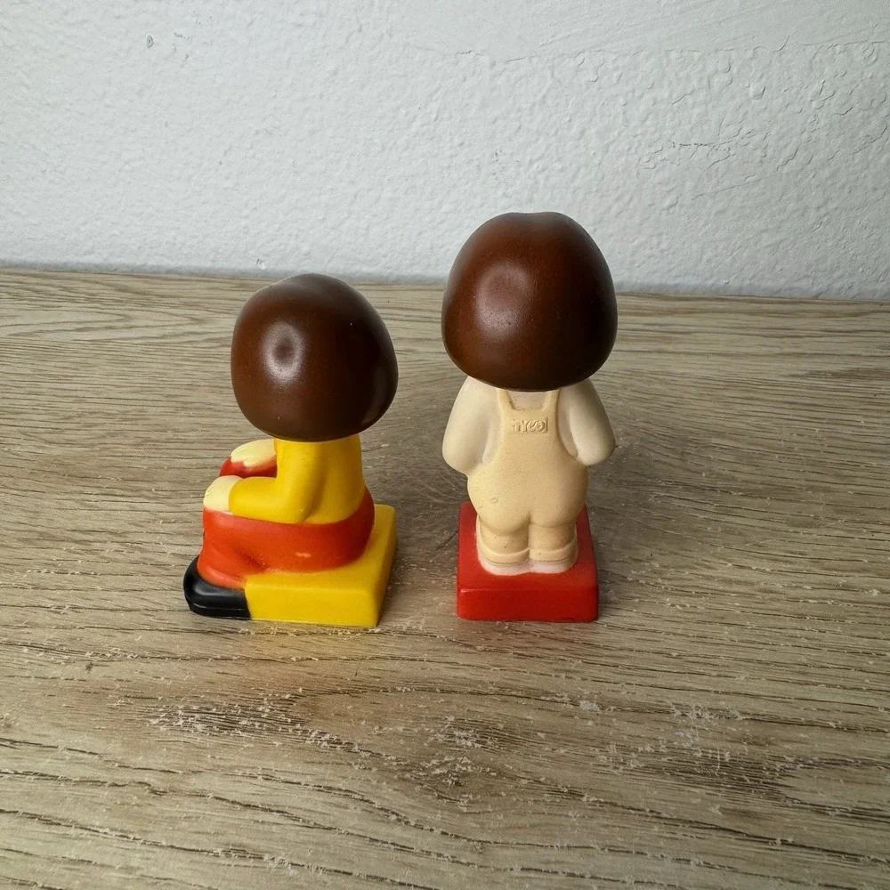 Lot of 2 Vintage‎ 1980's TYCO Brick Block People Rubber Building Vinyl Figures